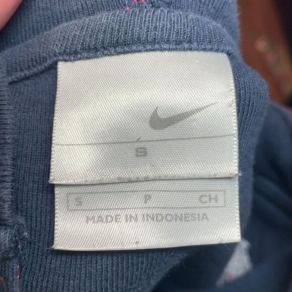 Y2K Nike Sports Shirt, lightweight hoodie, Navy, Pink, fitted, snap front, Small - Picture 4 of 6